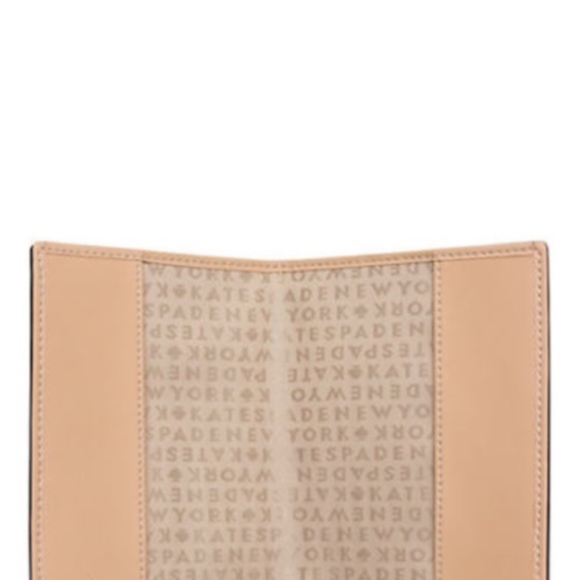 Kate Spade Passport Holder RARE! Hydrangea NWT! - Picture 3 of 6